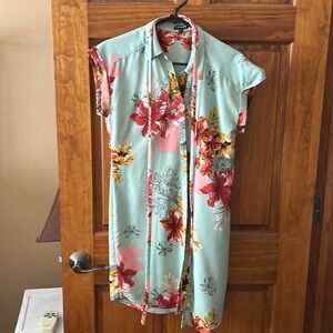 Women’s Floral Express Button Up Dress